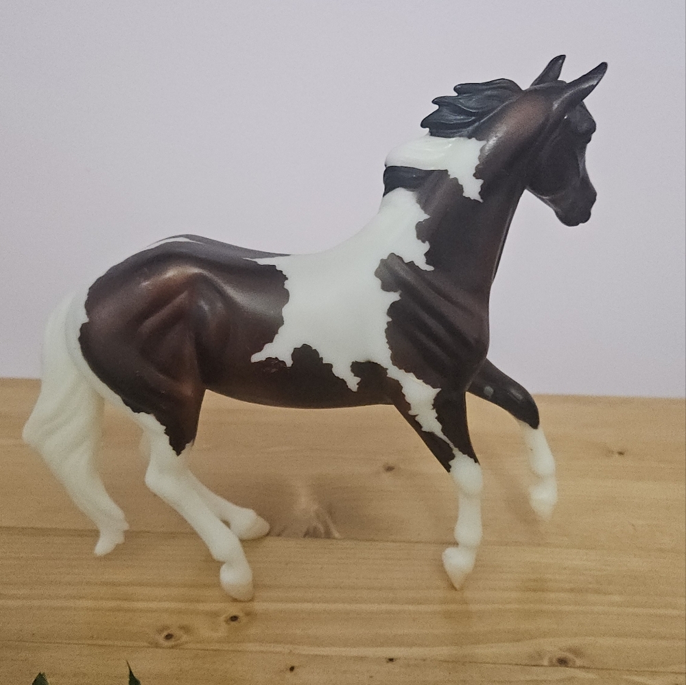 Breyer Harper 2016 Horse Of The Year